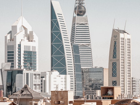 Saudi Aramco продаёт активы на миллиарды долларов