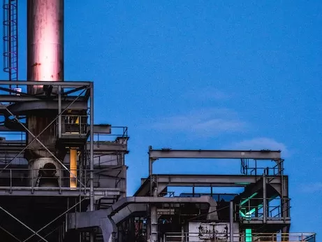 Нефть Brent подорожала до $84 за баррель